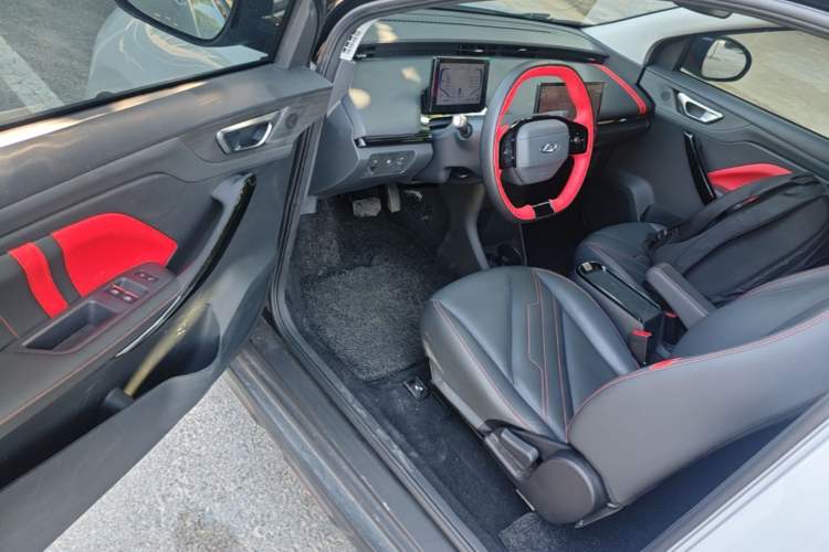 Used Chery New Energy Boundless Pro 2022 301km LingShou Edition Lithium Iron Phosphate Driver Seat