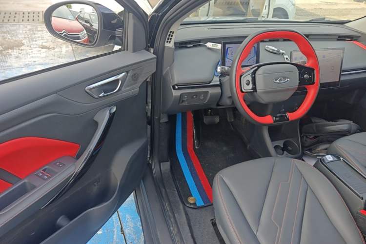 Used Chery New Energy Boundless Pro 2022 301km LingShou Edition Lithium Iron Phosphate Driver Seat