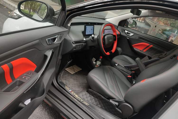 Used Chery New Energy Boundless Pro 2022 301 km Range "Divine Beast" Version Lithium-Ion Battery 30.6 kWh Driver Seat