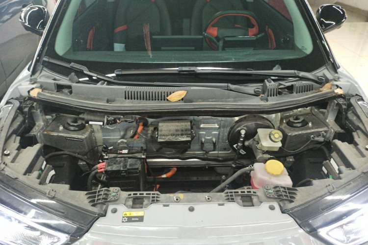 Used Chery New Energy Boundless Pro 2022 301km "Divine Beast" Version with Lithium Iron Phosphate Engine Bay
