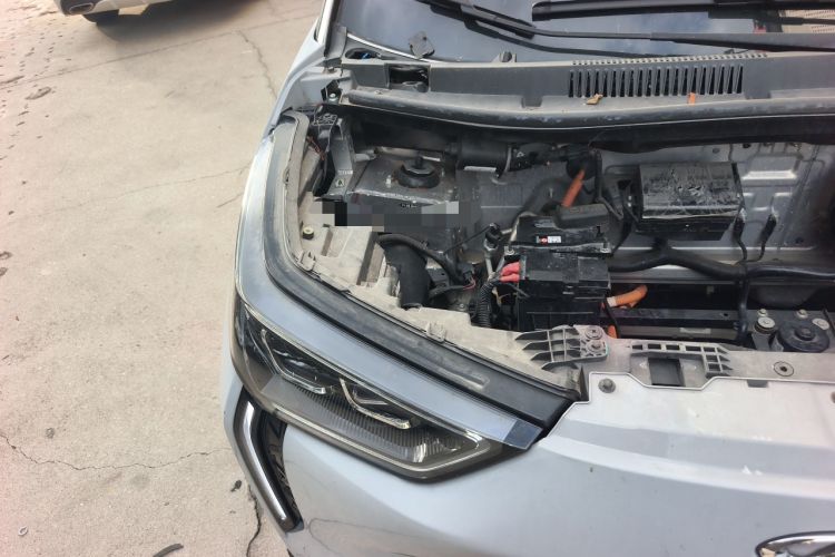 Used Chery New Energy Boundless Pro 2022 408 km Range Shenshou Version Lithium-Ion Battery Engine Bay Right