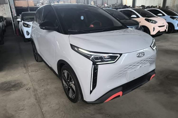 Used Chery New Energy Boundless Pro 2022 301km "Divine Beast" Version with Lithium Iron Phosphate Exterior 1