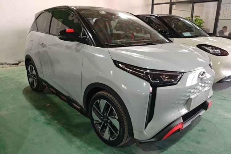 Used Chery New Energy Boundless Pro 2022 301km "Divine Beast" Version with Lithium Iron Phosphate Exterior 1