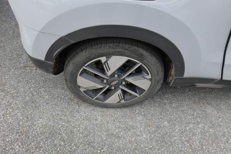 Used Chery New Energy Boundless Pro 2022 301km LingShou Edition Lithium Iron Phosphate Exterior 8