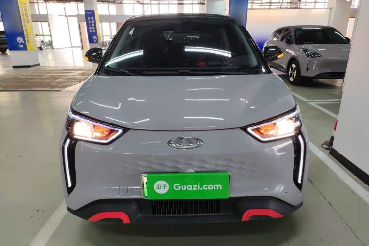 Used Chery New Energy Boundless Pro 2022 301km "WoW" Edition Lithium Iron Phosphate Front