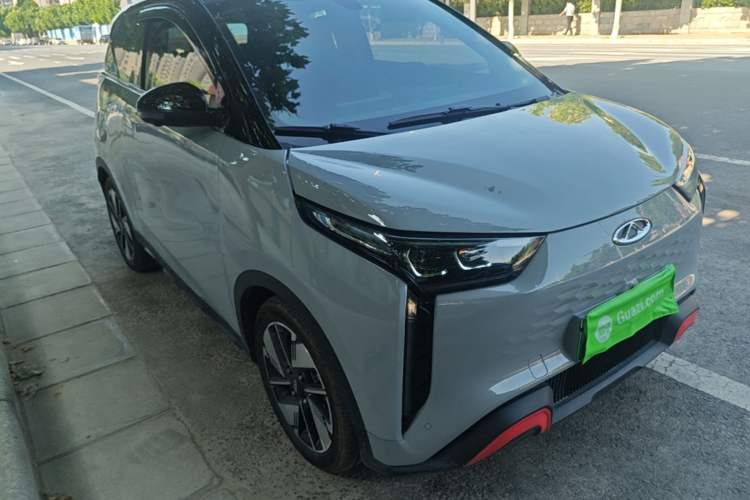 Used Chery New Energy Boundless Pro 2022 301km LingShou Edition Lithium Iron Phosphate Front Right 45 Deg