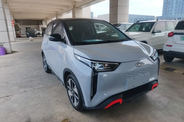 Used Chery New Energy Boundless Pro 2022 301km "WoW" Edition Lithium Iron Phosphate Front Right 45 Deg