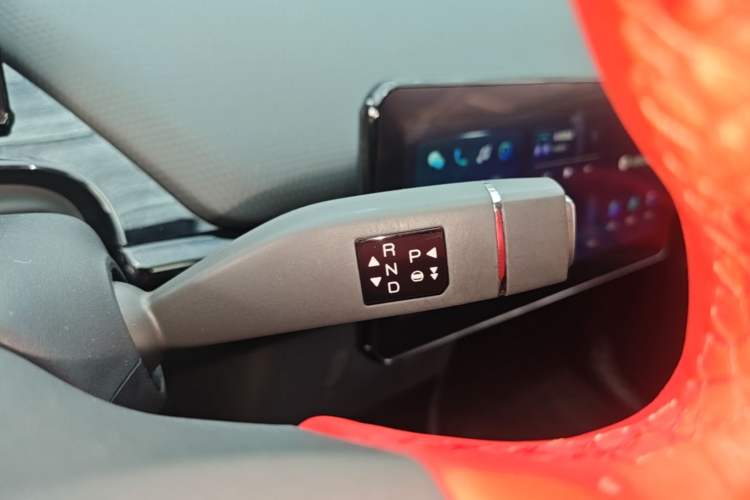 Used Chery New Energy Boundless Pro 2022 301km "WoW" Edition Lithium Iron Phosphate Gear Lever