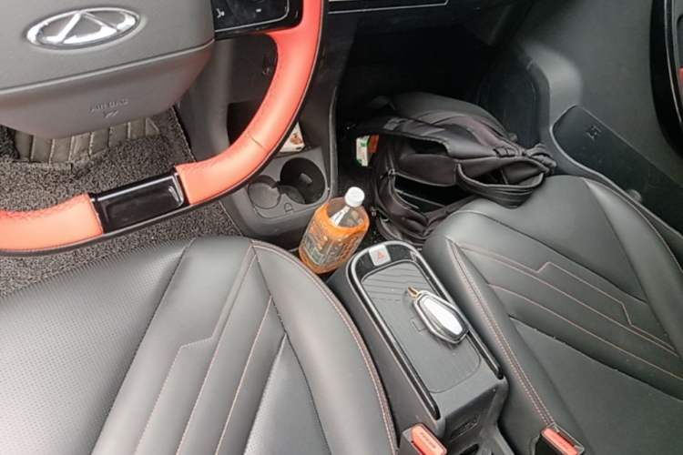 Used Chery New Energy Boundless Pro 2022 301km "WoW" Edition Lithium Iron Phosphate Gear Lever
