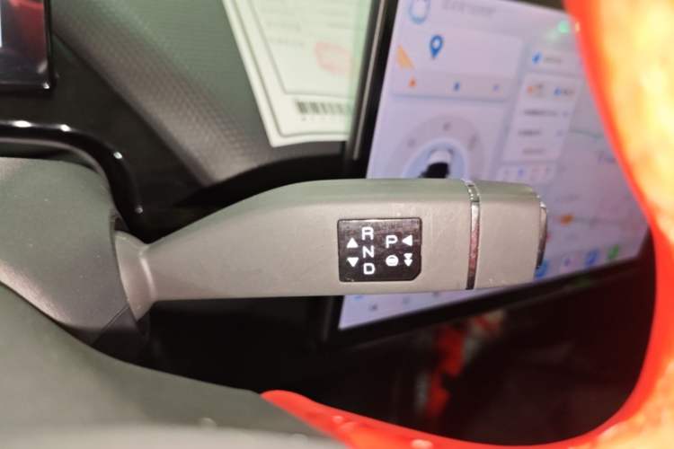 Used Chery New Energy Boundless Pro 2022 301km "Divine Beast" Version with Lithium Iron Phosphate Gear Lever