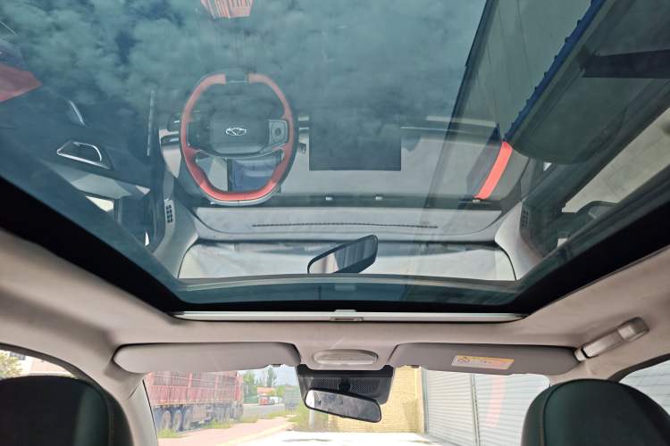 Used Chery New Energy Boundless Pro 2022 301km LingShou Edition Lithium Iron Phosphate Headliner