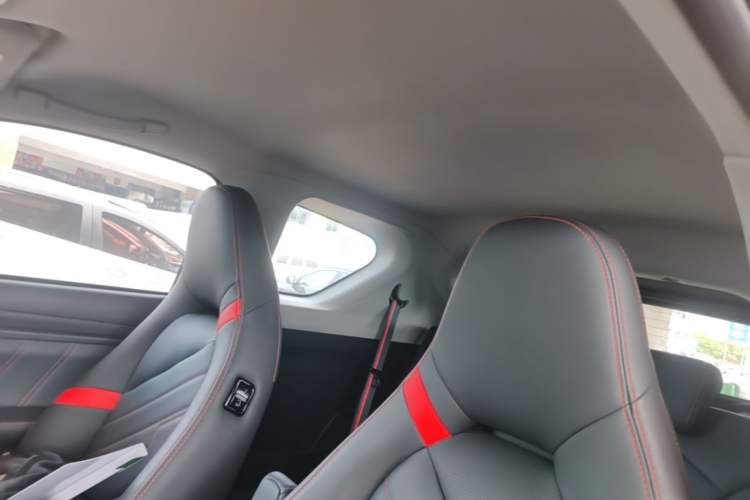 Used Chery New Energy Boundless Pro 2022 301km "WoW" Edition Lithium Iron Phosphate Headliner