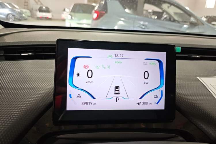 Used Chery New Energy Boundless Pro 2022 301km "Divine Beast" Version with Lithium Iron Phosphate Instrument Cluster