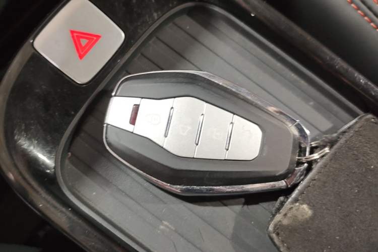 Used Chery New Energy Boundless Pro 2022 301km "Divine Beast" Version with Lithium Iron Phosphate Interior 1