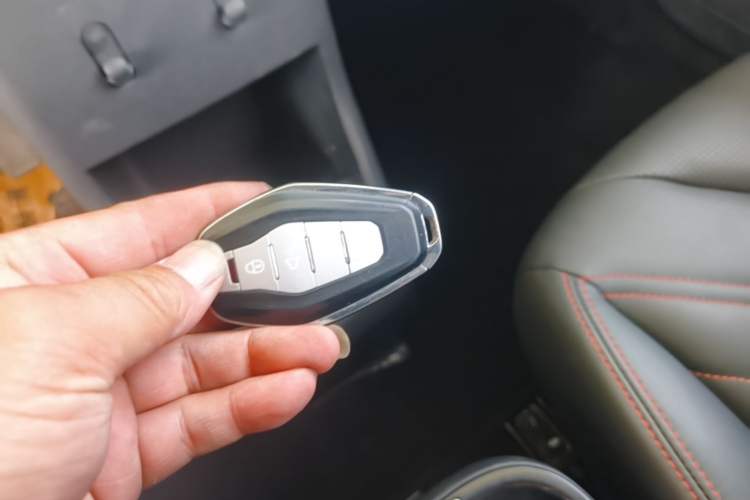 Used Chery New Energy Boundless Pro 2022 301km "WoW" Edition Lithium Iron Phosphate Interior 1