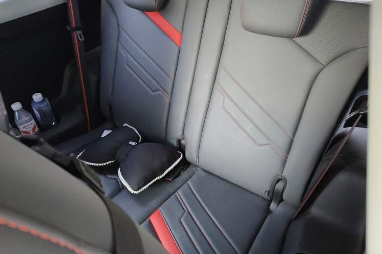 Used Chery New Energy Boundless Pro 2022 301km LingShou Edition Lithium Iron Phosphate Interior 4