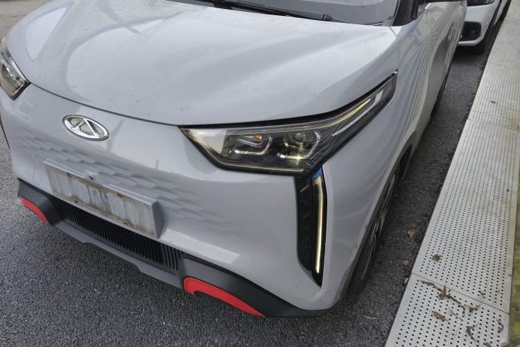 Used Chery New Energy Boundless Pro 2022 301km LingShou Edition Lithium Iron Phosphate Left Front Headlight