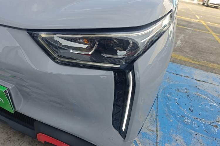 Used Chery New Energy Boundless Pro 2022 301km LingShou Edition Lithium Iron Phosphate Left Front Headlight