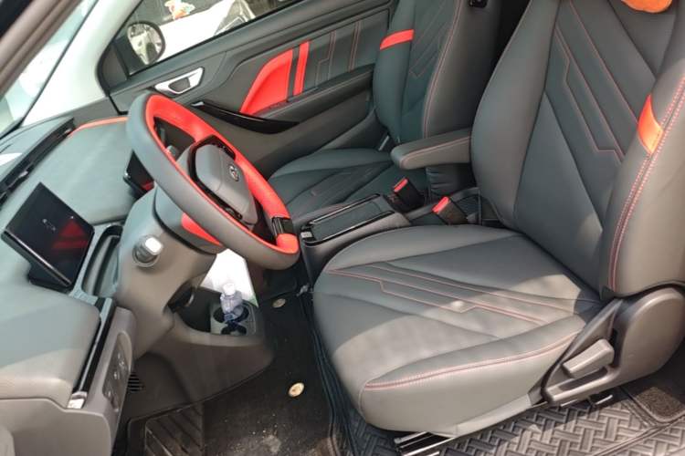 Used Chery New Energy Boundless Pro 2022 301km "WoW" Edition Lithium Iron Phosphate Left Front Seat