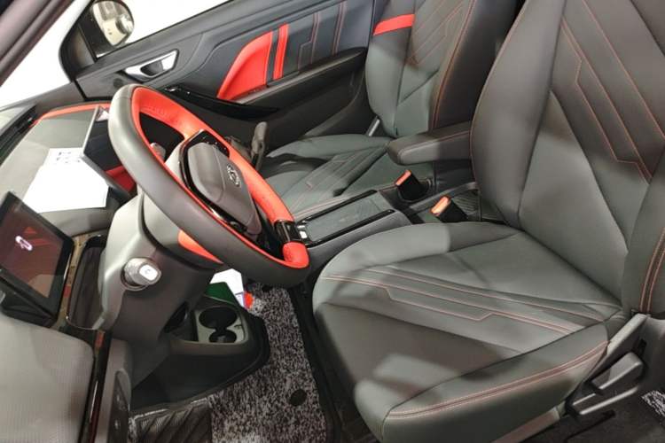 Used Chery New Energy Boundless Pro 2022 301km "Divine Beast" Version with Lithium Iron Phosphate Left Front Seat