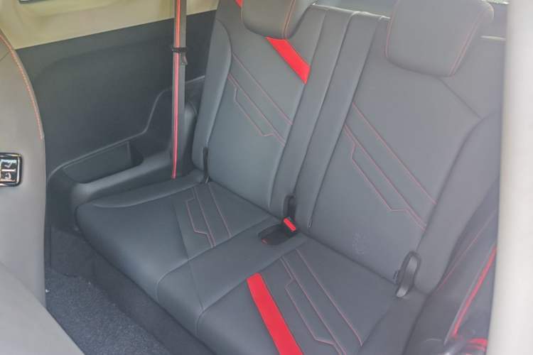 Used Chery New Energy Boundless Pro 2022 301km LingShou Edition Lithium Iron Phosphate Left Rear Seat
