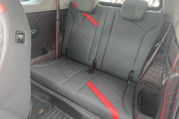 Used Chery New Energy Boundless Pro 2022 301km LingShou Edition Lithium Iron Phosphate Left Rear Seat