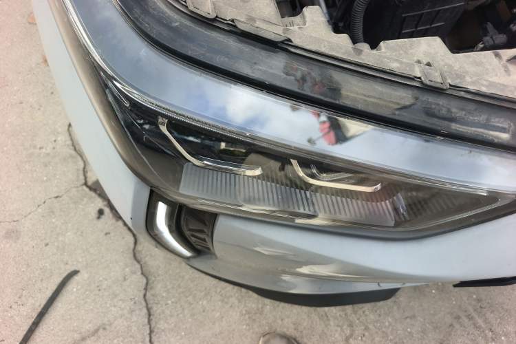 Used Chery New Energy Boundless Pro 2022 408 km Range Shenshou Version Lithium-Ion Battery Right Front Headlight