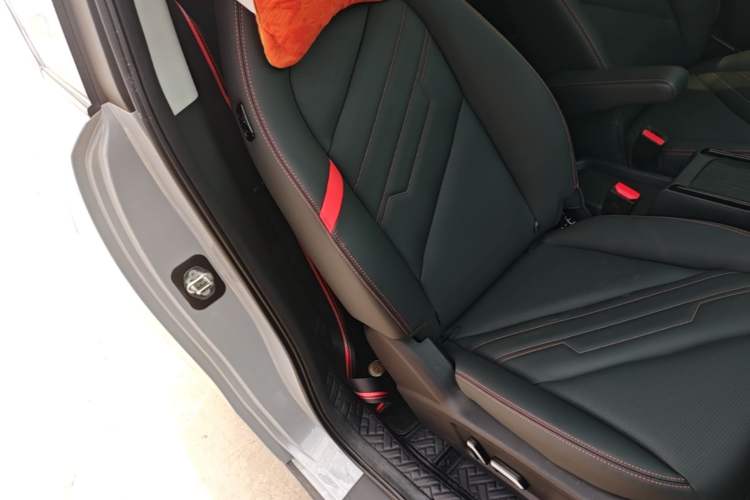 Used Chery New Energy Boundless Pro 2022 301km "WoW" Edition Lithium Iron Phosphate Right Front Seat