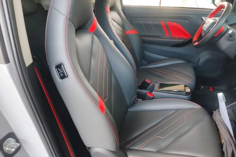 Used Chery New Energy Boundless Pro 2022 301km "WoW" Edition Lithium Iron Phosphate Right Front Seat