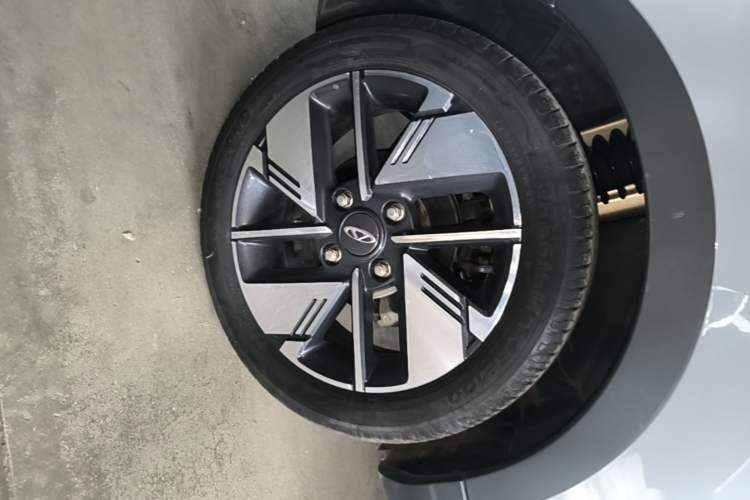 Used Chery New Energy Boundless Pro 2022 301km "Divine Beast" Version with Lithium Iron Phosphate Right Rear Wheel Hub