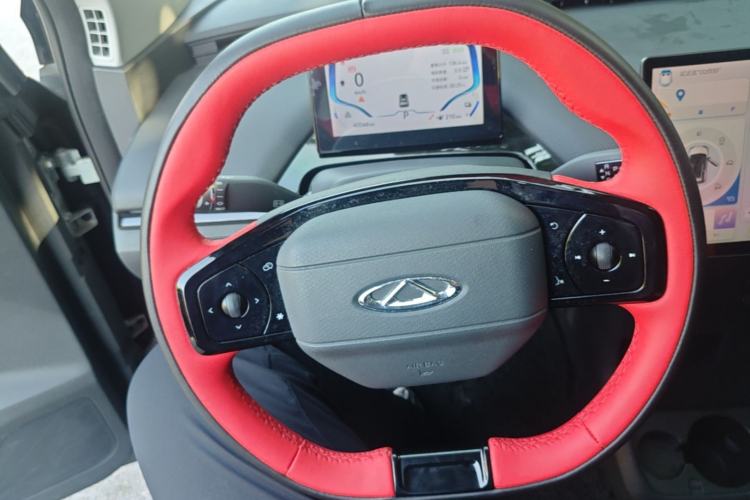 Used Chery New Energy Boundless Pro 2022 301km LingShou Edition Lithium Iron Phosphate Steering Wheel