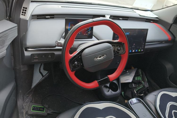 Used Chery New Energy Boundless Pro 2022 301km LingShou Edition Lithium Iron Phosphate Steering Wheel