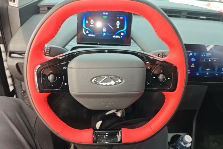 Used Chery New Energy Boundless Pro 2022 301km "WoW" Edition Lithium Iron Phosphate Steering Wheel