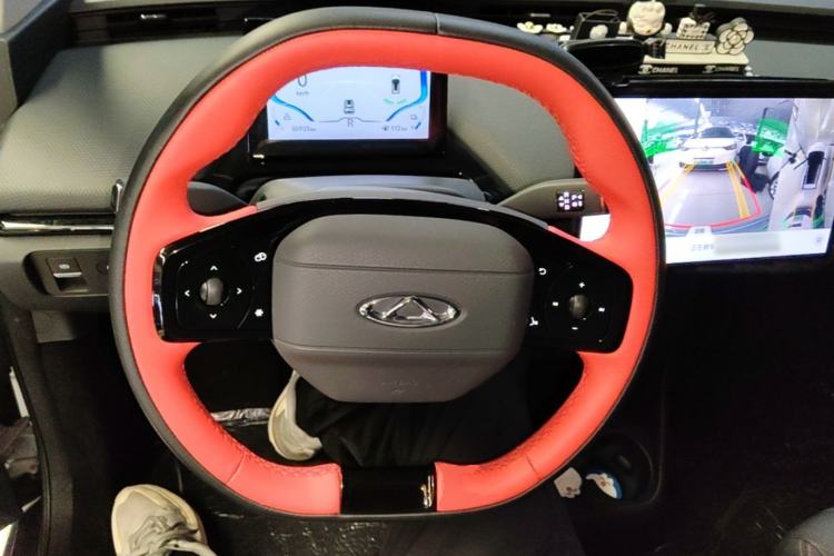 Used Chery New Energy Boundless Pro 2022 301km LingShou Edition Lithium Iron Phosphate Steering Wheel