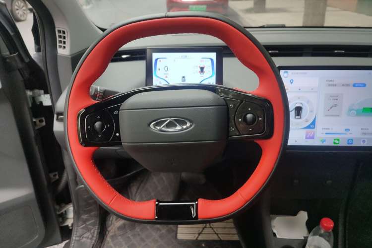 Used Chery New Energy Boundless Pro 2022 301 km Range "Divine Beast" Version Lithium-Ion Battery 30.6 kWh Steering Wheel