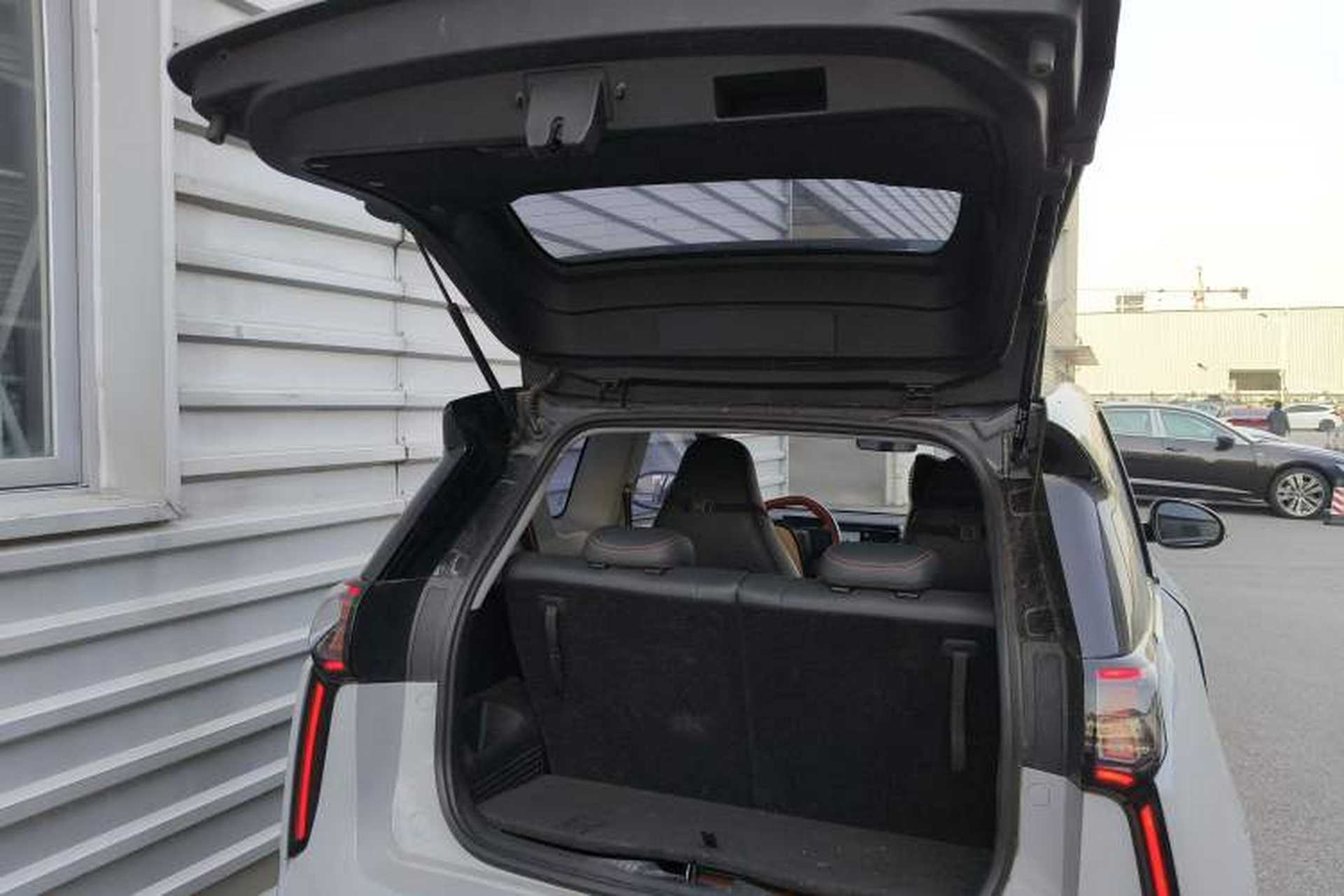 Used Chery New Energy Boundless Pro 2022 301km LingShou Edition Lithium Iron Phosphate Trunk