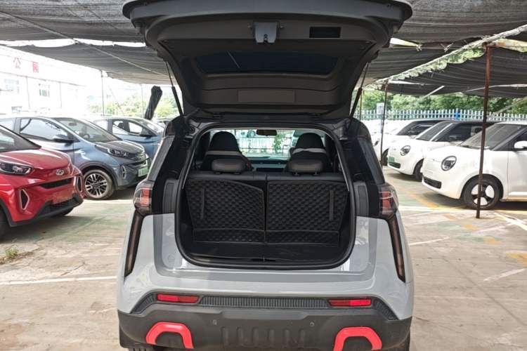 Used Chery New Energy Boundless Pro 2022 301km "WoW" Edition Lithium Iron Phosphate Trunk