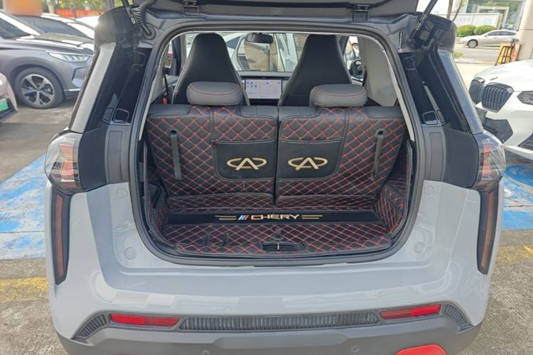 Used Chery New Energy Boundless Pro 2022 301km LingShou Edition Lithium Iron Phosphate Trunk