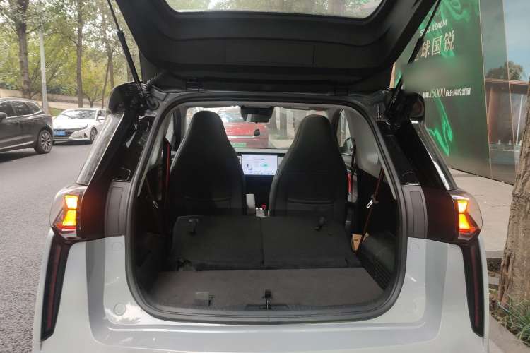 Used Chery New Energy Boundless Pro 2022 301 km Range "Divine Beast" Version Lithium-Ion Battery 30.6 kWh Trunk