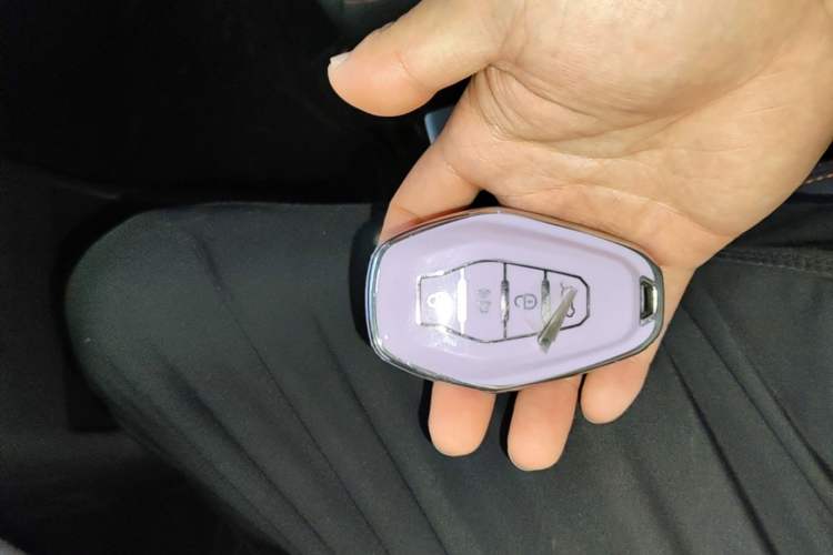 Used Chery New Energy Boundless Pro 2022 301km LingShou Edition Lithium Iron Phosphate Vehicle Key