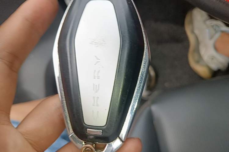 Used Chery New Energy Boundless Pro 2022 301km "WoW" Edition Lithium Iron Phosphate Vehicle Key