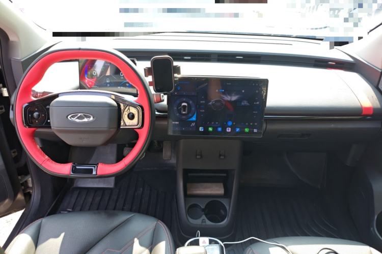 Used Chery New Energy Boundless Pro 2022 408 km Range Shenshou Version Lithium-Ion Battery Center Console