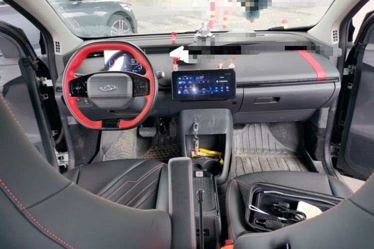 Used Chery New Energy Boundless Pro 2022 301km "WoW" Edition Lithium Iron Phosphate Center Console