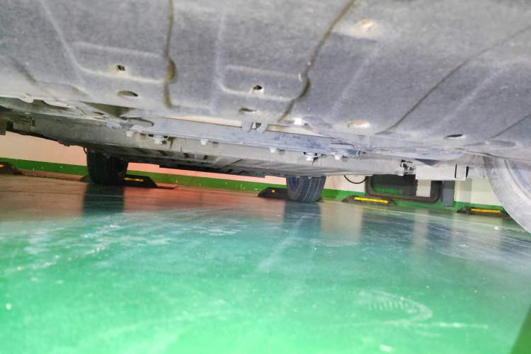 Used Chery New Energy Boundless Pro 2022 301km "WoW" Edition Lithium-Ion Battery Chassis Front