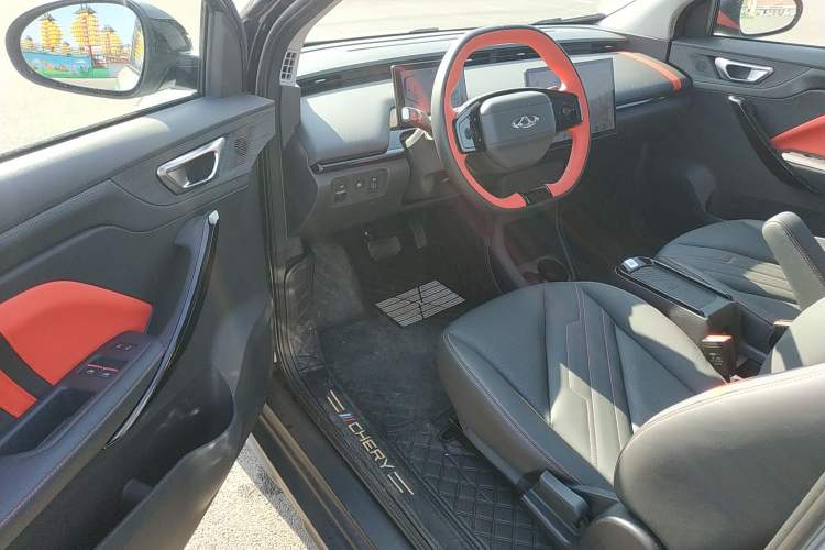 Used Chery New Energy Boundless Pro 2022 301km "Divine Beast" Version Lithium NMC Driver Seat