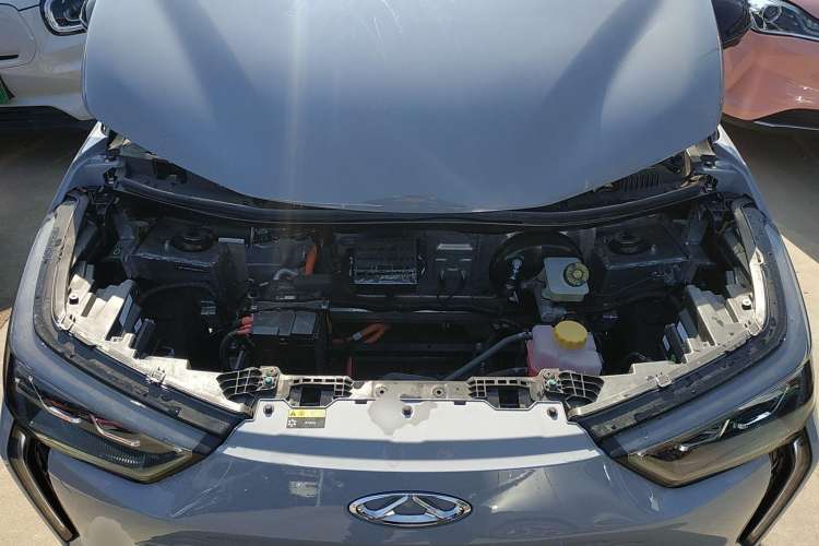 Used Chery New Energy Boundless Pro 2022 301km "Divine Beast" Version Lithium NMC Engine Bay