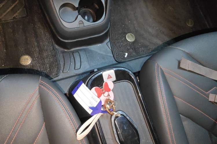 Used Chery New Energy Boundless Pro 2022 408 km Range Shenshou Version Lithium-Ion Battery Gear Lever