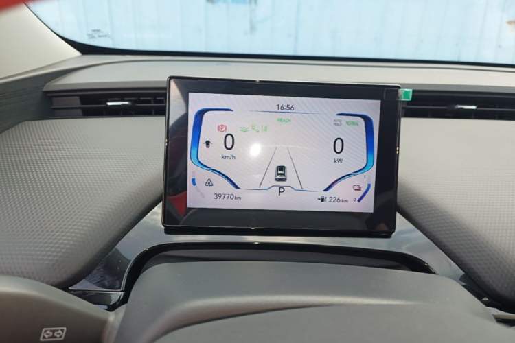 Used Chery New Energy Boundless Pro 2022 301 km Range "Divine Beast" Version Lithium-Ion Battery 30.6 kWh Instrument Cluster