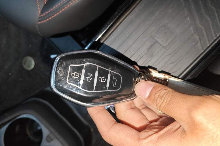 Used Chery New Energy Boundless Pro 2022 408 km Range Shenshou Version Lithium-Ion Battery Interior 1