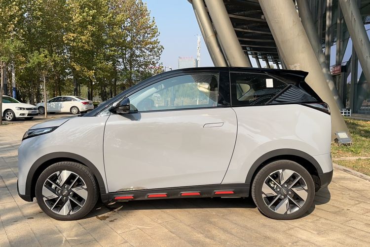 Used Chery New Energy Boundless Pro 2022 301km "Divine Beast" Version Lithium NMC Left Side
